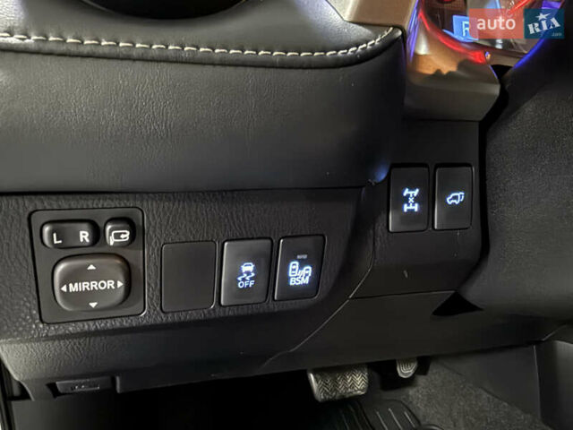 Серый Тойота РАВ 4, объемом двигателя 2.23 л и пробегом 222 тыс. км за 17700 $, фото 28 на Automoto.ua