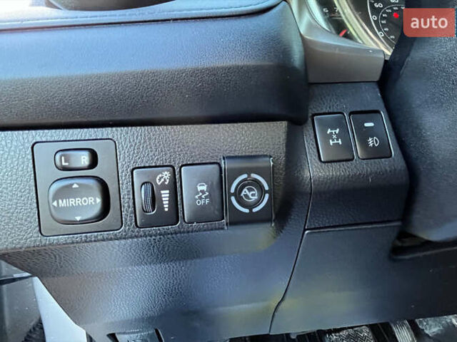 Серый Тойота РАВ 4, объемом двигателя 2.5 л и пробегом 155 тыс. км за 16600 $, фото 10 на Automoto.ua