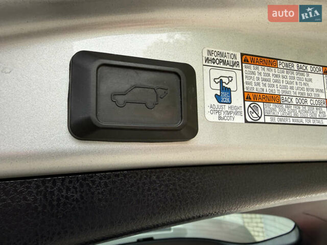 Серый Тойота РАВ 4, объемом двигателя 2.23 л и пробегом 222 тыс. км за 17700 $, фото 9 на Automoto.ua