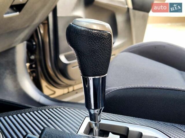 Тойота РАВ 4 2015 в Виннице на Automoto.ua Серый Тойота РАВ 4, объемом двигателя 2.23 л и пробегом 88 тыс. км за 19333 $, фото 24 на Automoto.ua