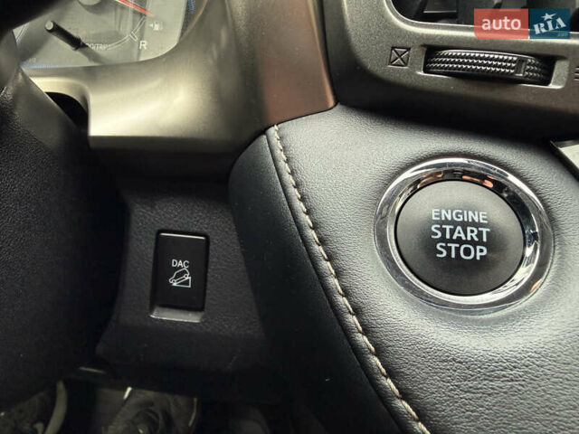 Серый Тойота РАВ 4, объемом двигателя 2.23 л и пробегом 222 тыс. км за 17700 $, фото 12 на Automoto.ua