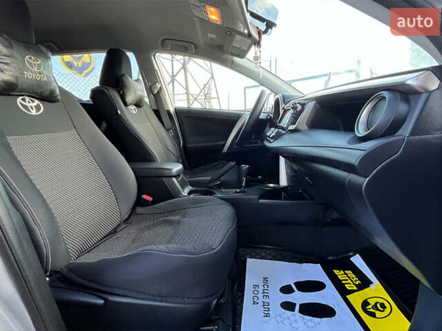 Серый Тойота РАВ 4, объемом двигателя 2.5 л и пробегом 155 тыс. км за 16600 $, фото 23 на Automoto.ua