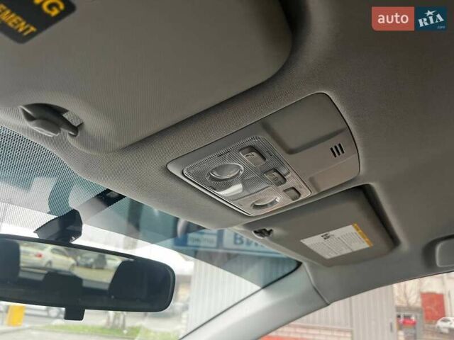 Серый Тойота РАВ 4, объемом двигателя 2.49 л и пробегом 124 тыс. км за 17900 $, фото 24 на Automoto.ua