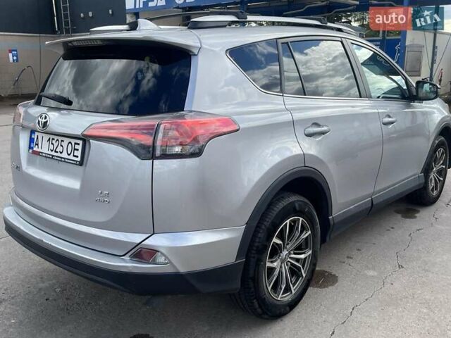 Серый Тойота РАВ 4, объемом двигателя 2.49 л и пробегом 100 тыс. км за 17500 $, фото 4 на Automoto.ua