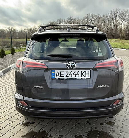 Серый Тойота РАВ 4, объемом двигателя 1.99 л и пробегом 113 тыс. км за 20500 $, фото 6 на Automoto.ua