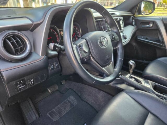 Тойота РАВ 4 2016 у Дніпро (Дніпропетровську) на Automoto.ua Сірий Тойота РАВ 4, об'ємом двигуна 2.5 л та пробігом 79 тис. км за 7200 $, фото 8 на Automoto.ua