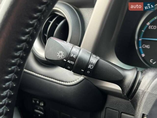 Серый Тойота РАВ 4, объемом двигателя 2.49 л и пробегом 145 тыс. км за 23990 $, фото 16 на Automoto.ua