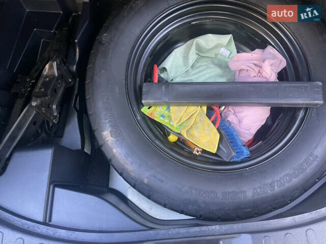 Серый Тойота РАВ 4, объемом двигателя 2.49 л и пробегом 112 тыс. км за 17000 $, фото 41 на Automoto.ua