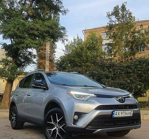 Тойота РАВ 4 2016 в Харькове на Automoto.ua Серый Тойота РАВ 4, объемом двигателя 2.49 л и пробегом 138 тыс. км за 19800 $, фото 5 на Automoto.ua