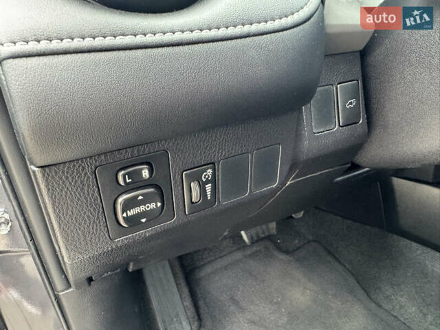 Серый Тойота РАВ 4, объемом двигателя 2.49 л и пробегом 107 тыс. км за 15800 $, фото 21 на Automoto.ua