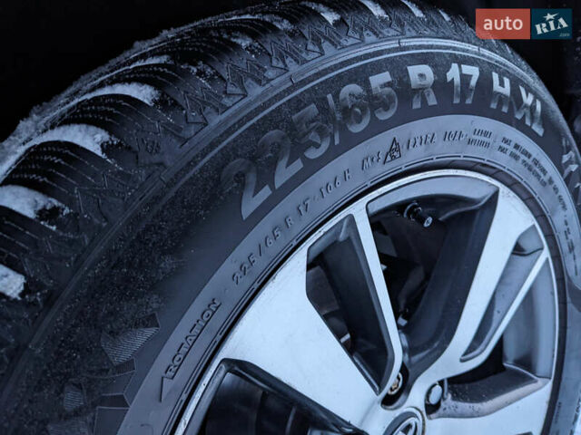 Серый Тойота РАВ 4, объемом двигателя 2.5 л и пробегом 153 тыс. км за 17900 $, фото 11 на Automoto.ua