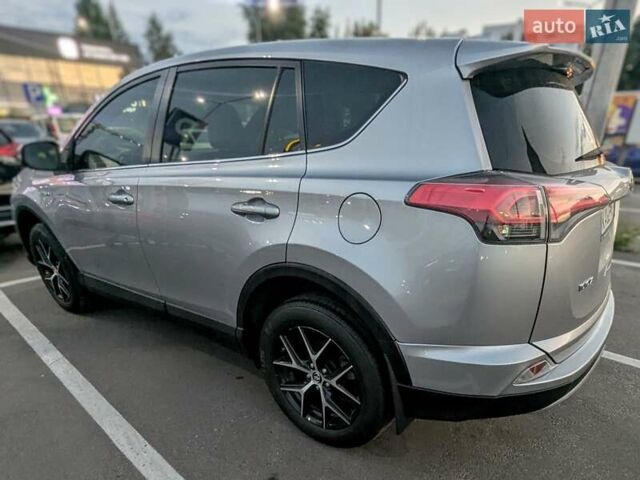 Серый Тойота РАВ 4, объемом двигателя 2.49 л и пробегом 167 тыс. км за 21200 $, фото 7 на Automoto.ua