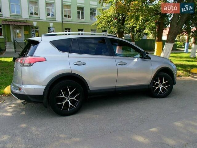 Сірий Тойота РАВ 4, об'ємом двигуна 2.49 л та пробігом 137 тис. км за 21700 $, фото 4 на Automoto.ua