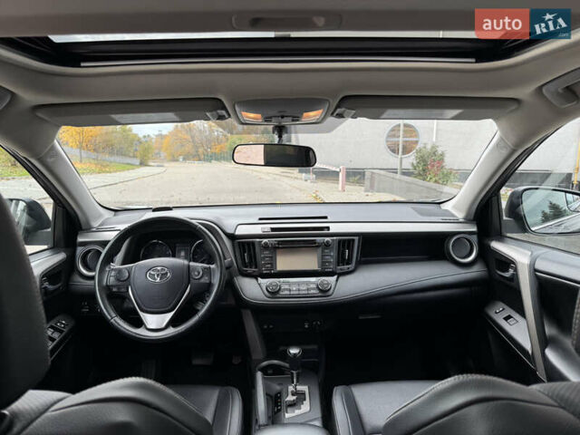 Серый Тойота РАВ 4, объемом двигателя 2.49 л и пробегом 107 тыс. км за 15800 $, фото 18 на Automoto.ua