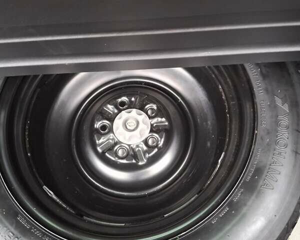 Сірий Тойота РАВ 4, об'ємом двигуна 1.99 л та пробігом 33 тис. км за 18800 $, фото 29 на Automoto.ua