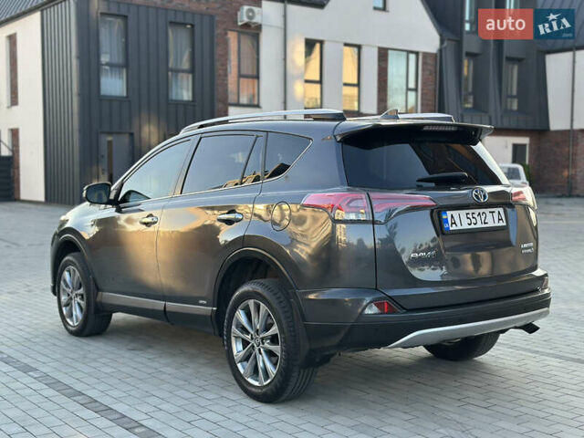 Тойота РАВ 4 2016 в Умани на Automoto.ua Серый Тойота РАВ 4, объемом двигателя 2.49 л и пробегом 144 тыс. км за 19950 $, фото 11 на Automoto.ua