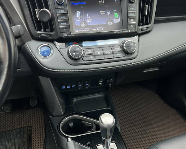 Серый Тойота РАВ 4, объемом двигателя 2.49 л и пробегом 139 тыс. км за 23500 $, фото 33 на Automoto.ua