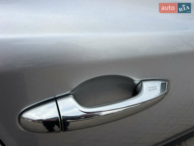 Серый Тойота РАВ 4, объемом двигателя 2.49 л и пробегом 139 тыс. км за 23500 $, фото 11 на Automoto.ua