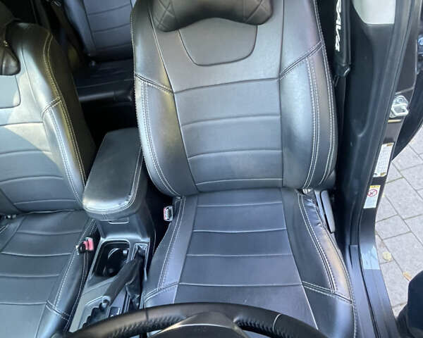 Серый Тойота РАВ 4, объемом двигателя 2.49 л и пробегом 112 тыс. км за 17000 $, фото 29 на Automoto.ua