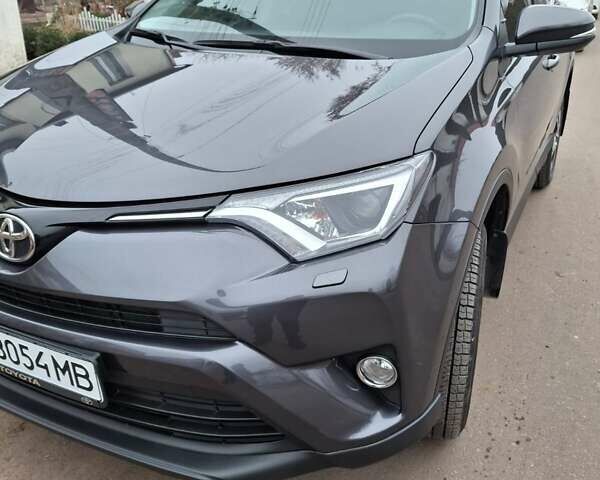 Сірий Тойота РАВ 4, об'ємом двигуна 1.99 л та пробігом 33 тис. км за 18800 $, фото 8 на Automoto.ua