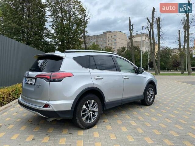 Серый Тойота РАВ 4, объемом двигателя 2.49 л и пробегом 114 тыс. км за 21400 $, фото 3 на Automoto.ua