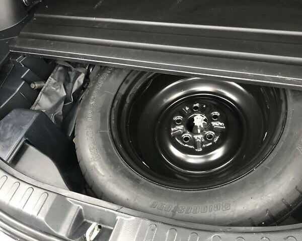 Серый Тойота РАВ 4, объемом двигателя 2.49 л и пробегом 59 тыс. км за 18000 $, фото 5 на Automoto.ua