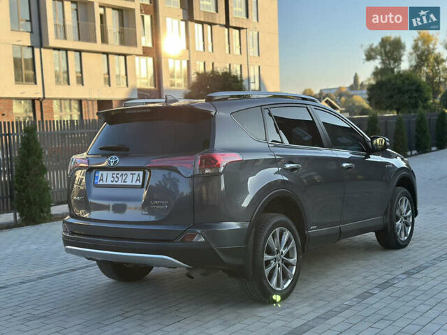 Тойота РАВ 4 2016 в Умани на Automoto.ua Серый Тойота РАВ 4, объемом двигателя 2.49 л и пробегом 144 тыс. км за 19950 $, фото 8 на Automoto.ua