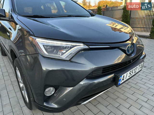 Тойота РАВ 4 2016 в Умани на Automoto.ua Серый Тойота РАВ 4, объемом двигателя 2.49 л и пробегом 144 тыс. км за 19950 $, фото 15 на Automoto.ua