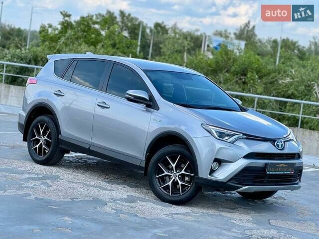 Сірий Тойота РАВ 4, об'ємом двигуна 2.49 л та пробігом 164 тис. км за 23900 $, фото 2 на Automoto.ua