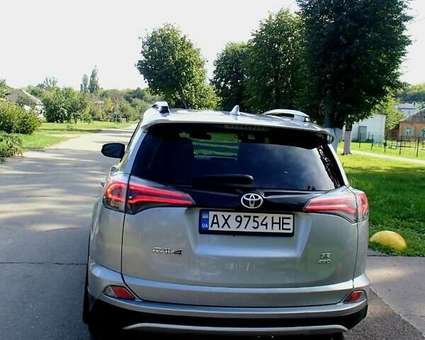 Сірий Тойота РАВ 4, об'ємом двигуна 2.49 л та пробігом 137 тис. км за 21700 $, фото 6 на Automoto.ua