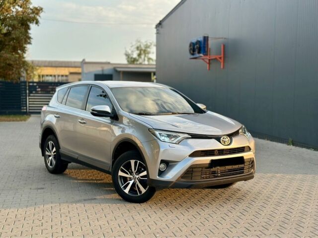 Тойота РАВ 4 2016 в Мукачеве на Automoto.ua Серый Тойота РАВ 4, объемом двигателя 2.5 л и пробегом 270 тыс. км за 14500 $, фото 6 на Automoto.ua