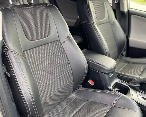 Серый Тойота РАВ 4, объемом двигателя 2.49 л и пробегом 114 тыс. км за 21400 $, фото 30 на Automoto.ua