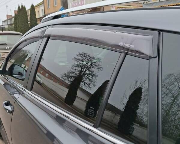 Сірий Тойота РАВ 4, об'ємом двигуна 1.99 л та пробігом 33 тис. км за 18800 $, фото 9 на Automoto.ua