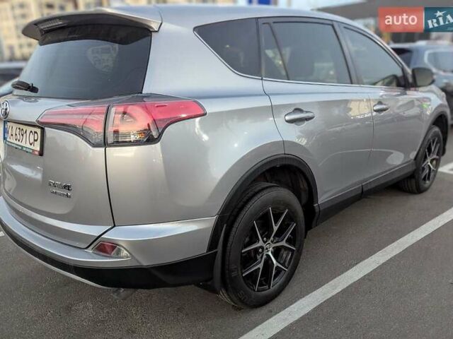 Серый Тойота РАВ 4, объемом двигателя 2.49 л и пробегом 167 тыс. км за 21200 $, фото 11 на Automoto.ua