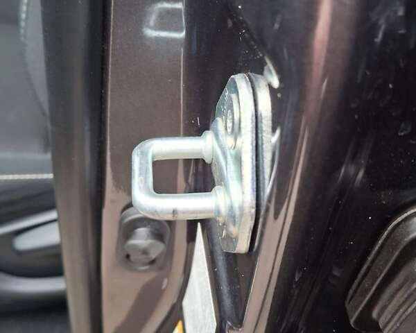 Сірий Тойота РАВ 4, об'ємом двигуна 1.99 л та пробігом 33 тис. км за 18800 $, фото 39 на Automoto.ua