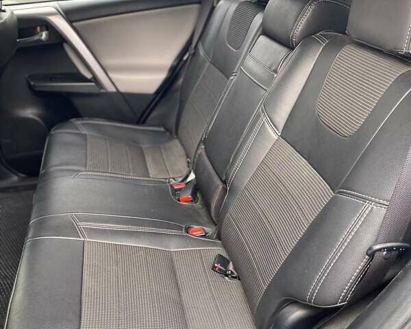 Серый Тойота РАВ 4, объемом двигателя 2.49 л и пробегом 114 тыс. км за 21400 $, фото 33 на Automoto.ua