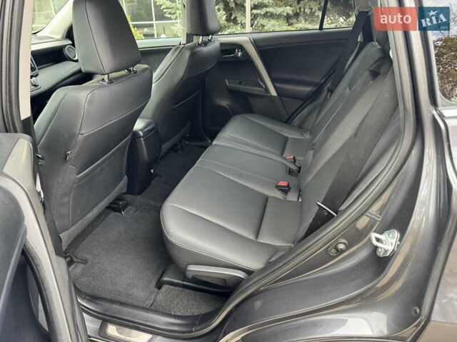 Серый Тойота РАВ 4, объемом двигателя 2.49 л и пробегом 107 тыс. км за 15800 $, фото 17 на Automoto.ua