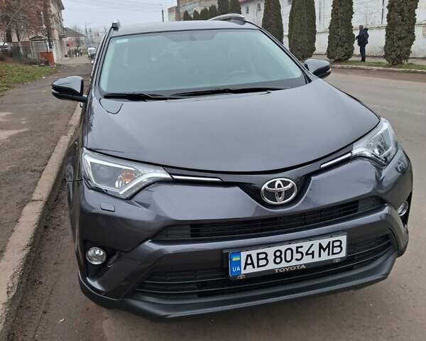 Сірий Тойота РАВ 4, об'ємом двигуна 1.99 л та пробігом 33 тис. км за 18800 $, фото 1 на Automoto.ua