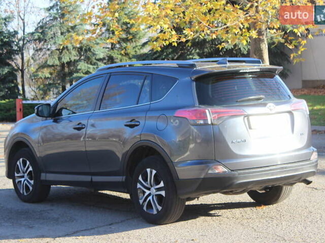 Серый Тойота РАВ 4, объемом двигателя 2.49 л и пробегом 170 тыс. км за 18600 $, фото 8 на Automoto.ua