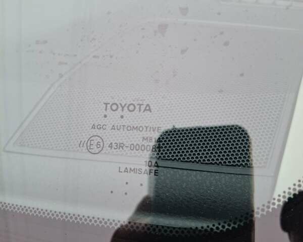 Сірий Тойота РАВ 4, об'ємом двигуна 1.99 л та пробігом 33 тис. км за 18800 $, фото 7 на Automoto.ua