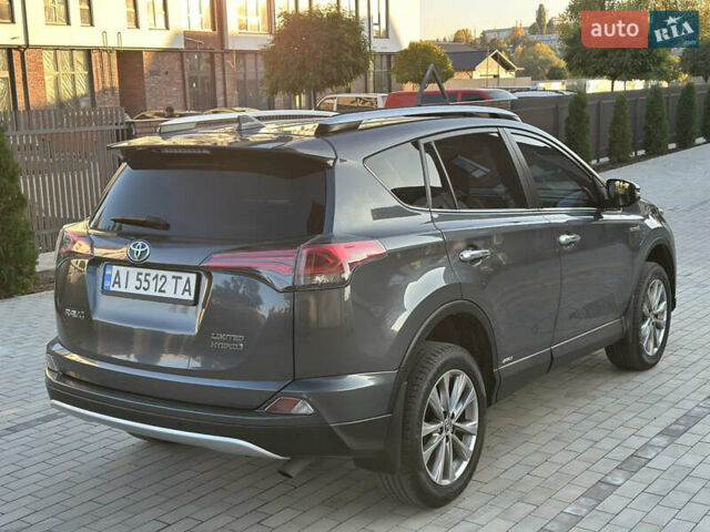 Тойота РАВ 4 2016 в Умани на Automoto.ua Серый Тойота РАВ 4, объемом двигателя 2.49 л и пробегом 144 тыс. км за 19950 $, фото 7 на Automoto.ua