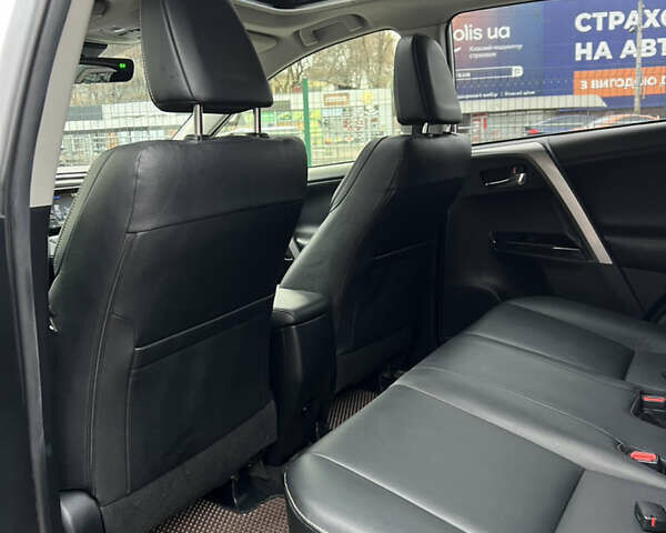 Серый Тойота РАВ 4, объемом двигателя 2.49 л и пробегом 139 тыс. км за 23500 $, фото 36 на Automoto.ua