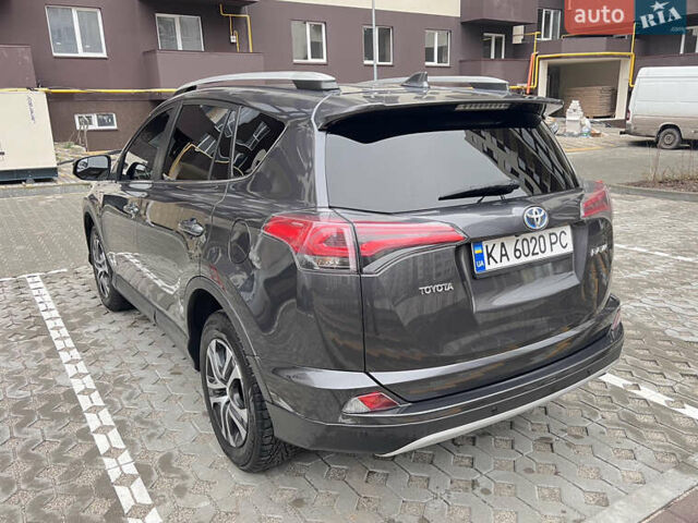 Сірий Тойота РАВ 4, об'ємом двигуна 2.49 л та пробігом 175 тис. км за 18200 $, фото 3 на Automoto.ua