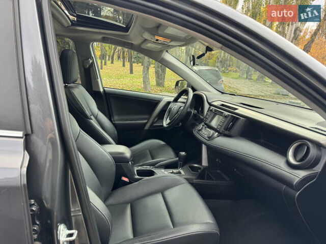 Серый Тойота РАВ 4, объемом двигателя 2.49 л и пробегом 107 тыс. км за 15800 $, фото 24 на Automoto.ua