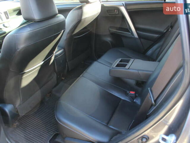 Серый Тойота РАВ 4, объемом двигателя 2.49 л и пробегом 170 тыс. км за 18600 $, фото 14 на Automoto.ua