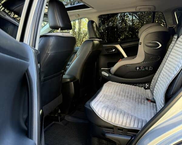 Тойота РАВ 4 2016 в Ивано-Франковске на Automoto.ua Серый Тойота РАВ 4, объемом двигателя 2.49 л и пробегом 127 тыс. км за 22000 $, фото 2 на Automoto.ua