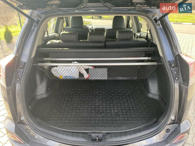 Серый Тойота РАВ 4, объемом двигателя 1.99 л и пробегом 113 тыс. км за 20500 $, фото 7 на Automoto.ua