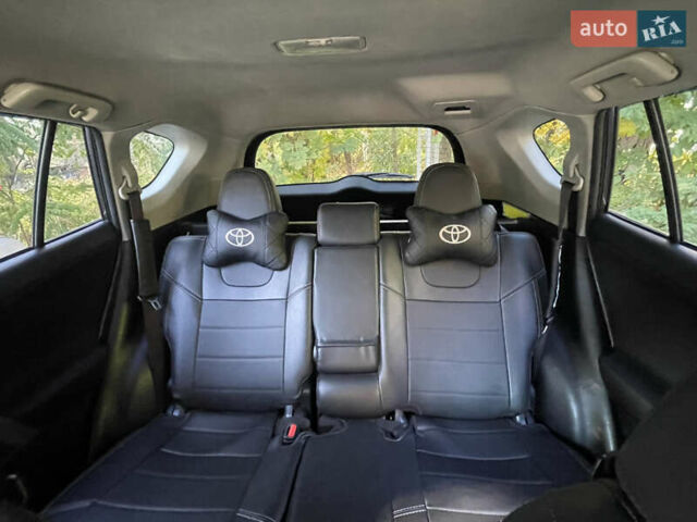Серый Тойота РАВ 4, объемом двигателя 2.49 л и пробегом 112 тыс. км за 17000 $, фото 28 на Automoto.ua