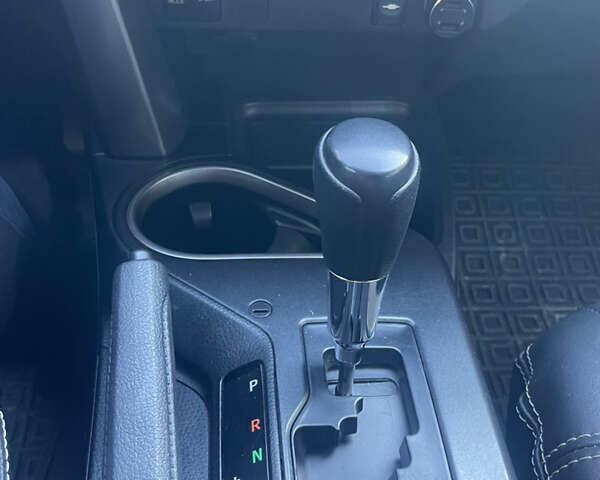 Серый Тойота РАВ 4, объемом двигателя 2.49 л и пробегом 112 тыс. км за 17000 $, фото 35 на Automoto.ua