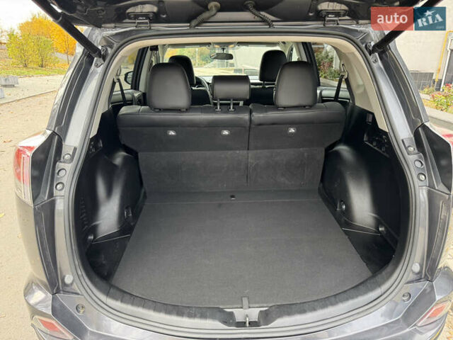 Серый Тойота РАВ 4, объемом двигателя 2.49 л и пробегом 107 тыс. км за 15800 $, фото 32 на Automoto.ua